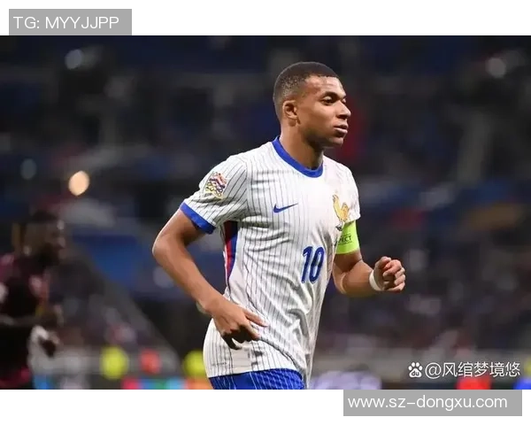 足球球星转会市场热潮解析 近年来顶级球员的转会动向与影响分析